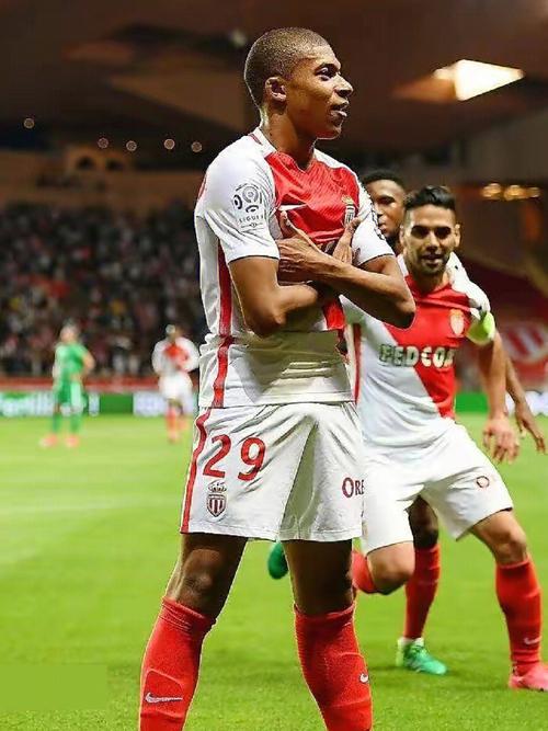 技术好，不代表会踢（技术强，不等于会踢球）