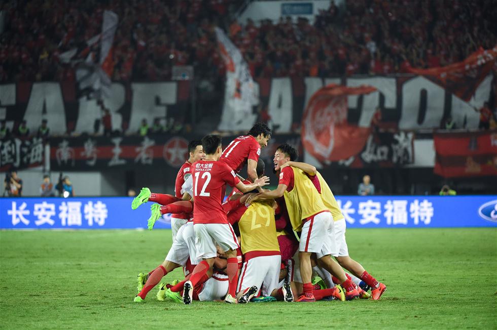 巴黎圣日耳曼梅西助攻内马尔进球（梅西送出助攻，内马尔为巴黎圣日耳曼破门）