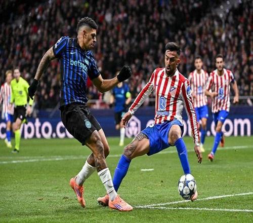 官方：受大雾影响，巴萨前往客场的航班将延迟一个小时起飞（官方通报：大雾导致巴萨客场航班起飞延后一小时）