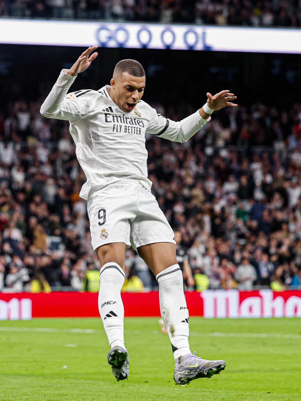 哲科：我们确实踢得很烂，但我们需要球迷支持而不是嘘声（哲科：承认表现欠佳，更盼球迷支持而非嘘声）